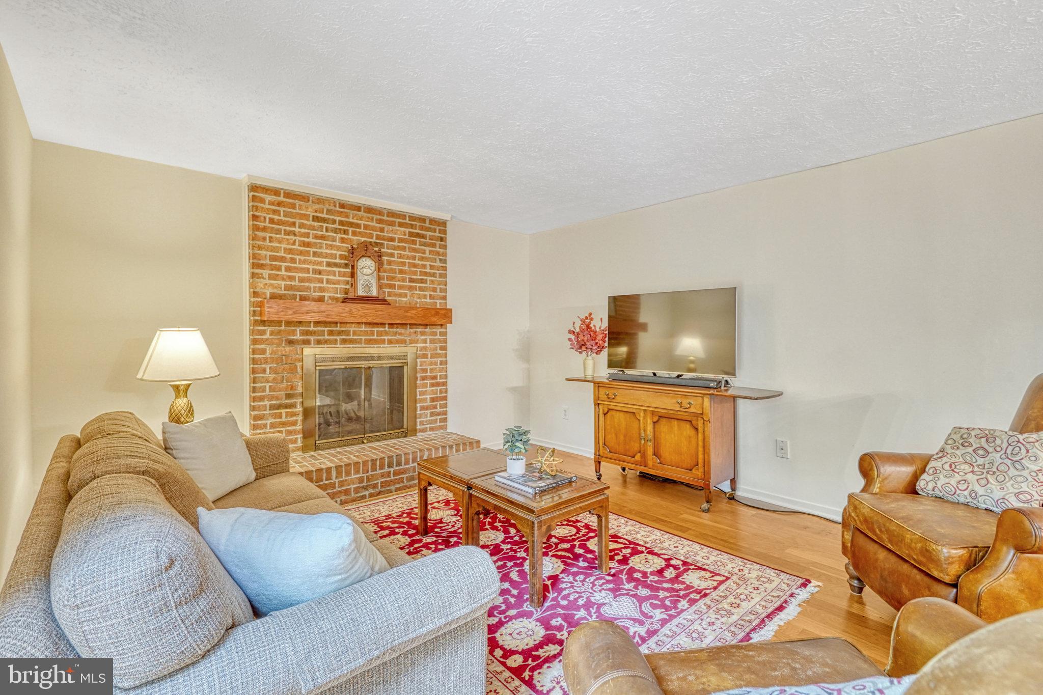 6013 Windward Drive Burke, VA 22015 - Photo 9 of 44 Family Room off of Kitchen
