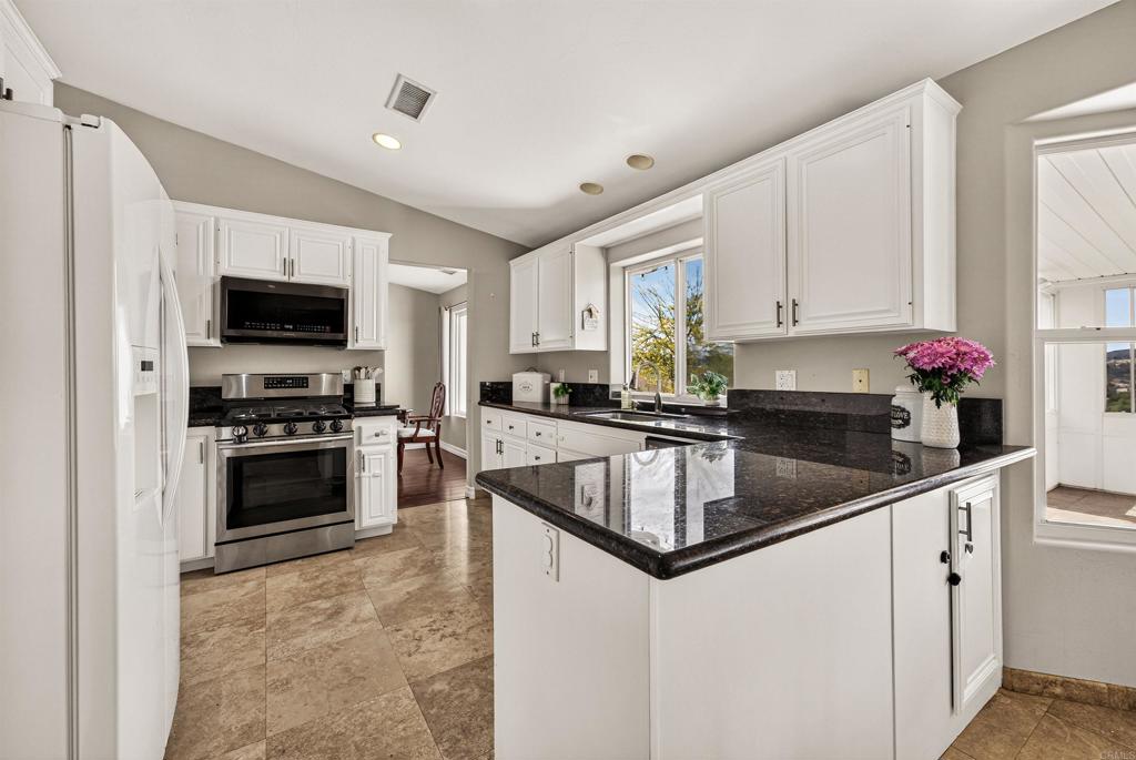 13801 Jake Road Valley Center, CA 92082 - Photo 12 of 75 Gallery Image 12