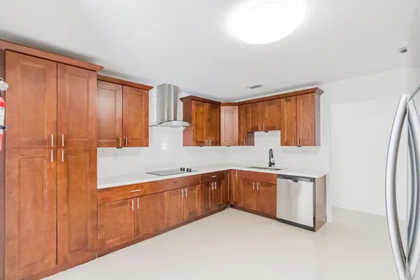 $6,800 | 2810 Northeast 60th Street, Fort Lauderdale, FL 33308