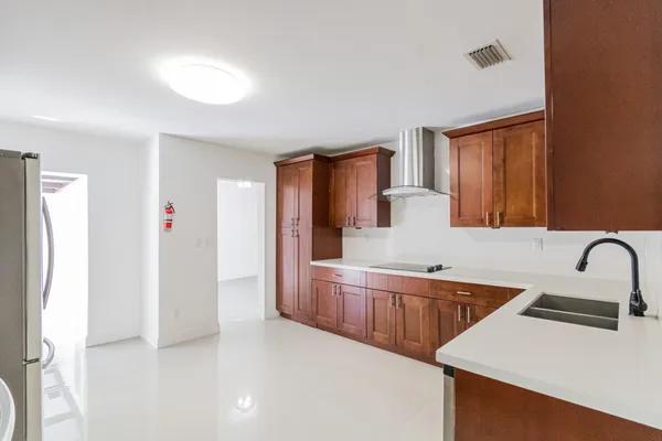 $6,800 | 2810 Northeast 60th Street, Fort Lauderdale, FL 33308