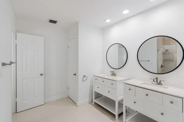 $6,800 | 2810 Northeast 60th Street, Fort Lauderdale, FL 33308