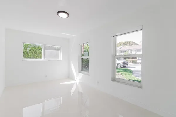 $6,800 | 2810 Northeast 60th Street, Fort Lauderdale, FL 33308