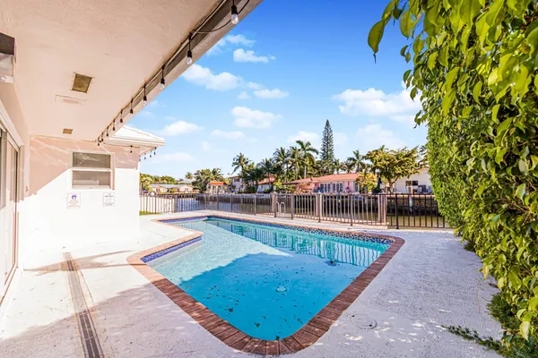 $6,800 | 2810 Northeast 60th Street, Fort Lauderdale, FL 33308