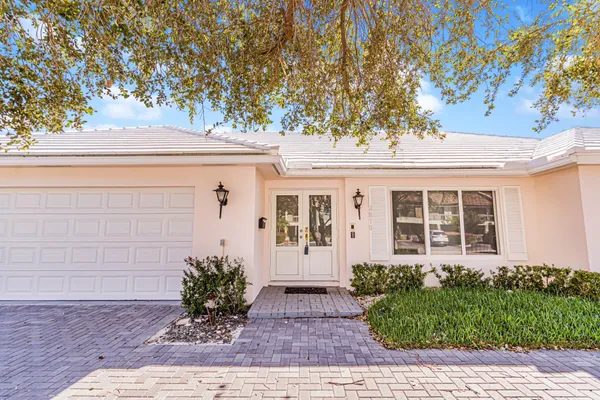 $6,800 | 2810 Northeast 60th Street, Fort Lauderdale, FL 33308