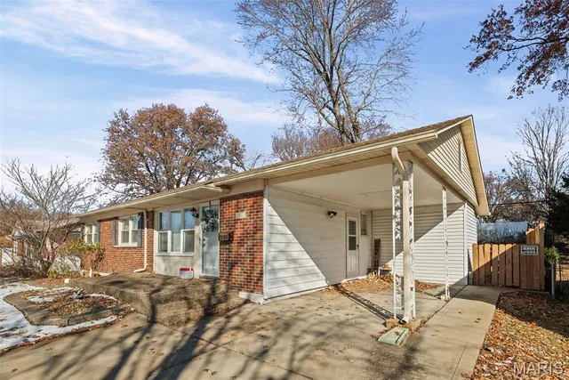 $250,000 | 4423 Little Chief Drive, St. Louis, MO 63123