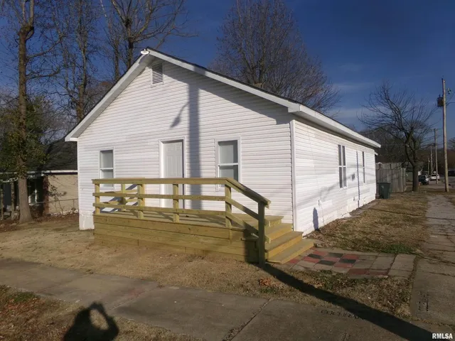 $139,500 | 402 North Cochran Street, West Frankfort, IL 62896