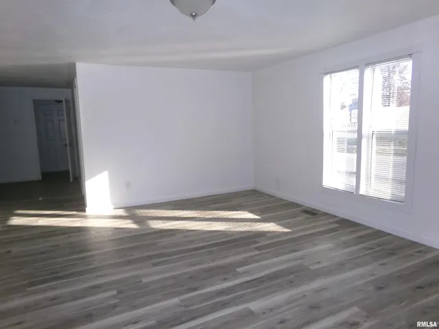 $139,500 | 402 North Cochran Street, West Frankfort, IL 62896