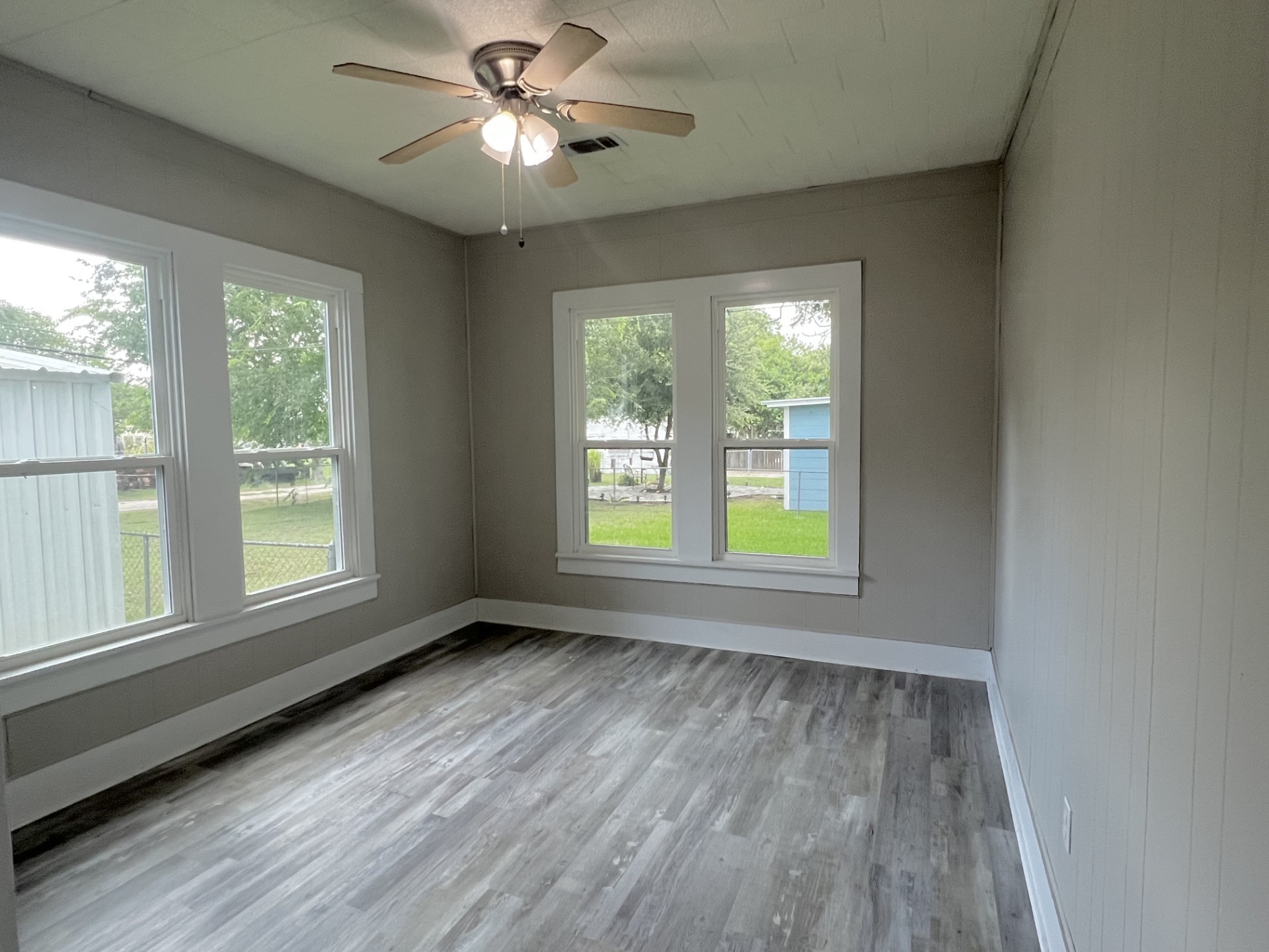 115 Summit Street Schulenburg, TX 78956 - Photo 24 of 31