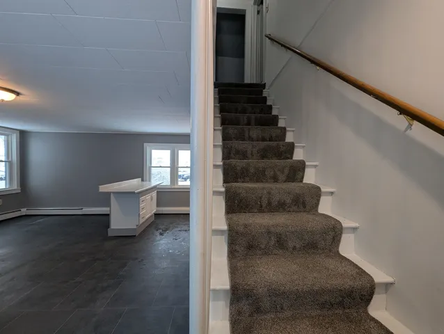 $1,500 | 31 Chestnut Street, Unit E, Claremont, NH 03743