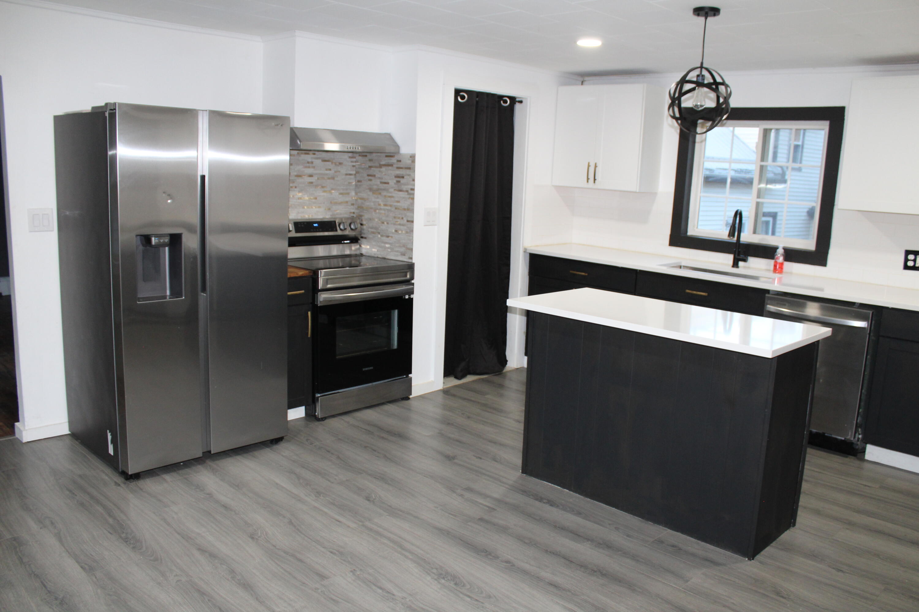 504 Water Street Gardiner, ME 04345 - Photo 3 of 45 3