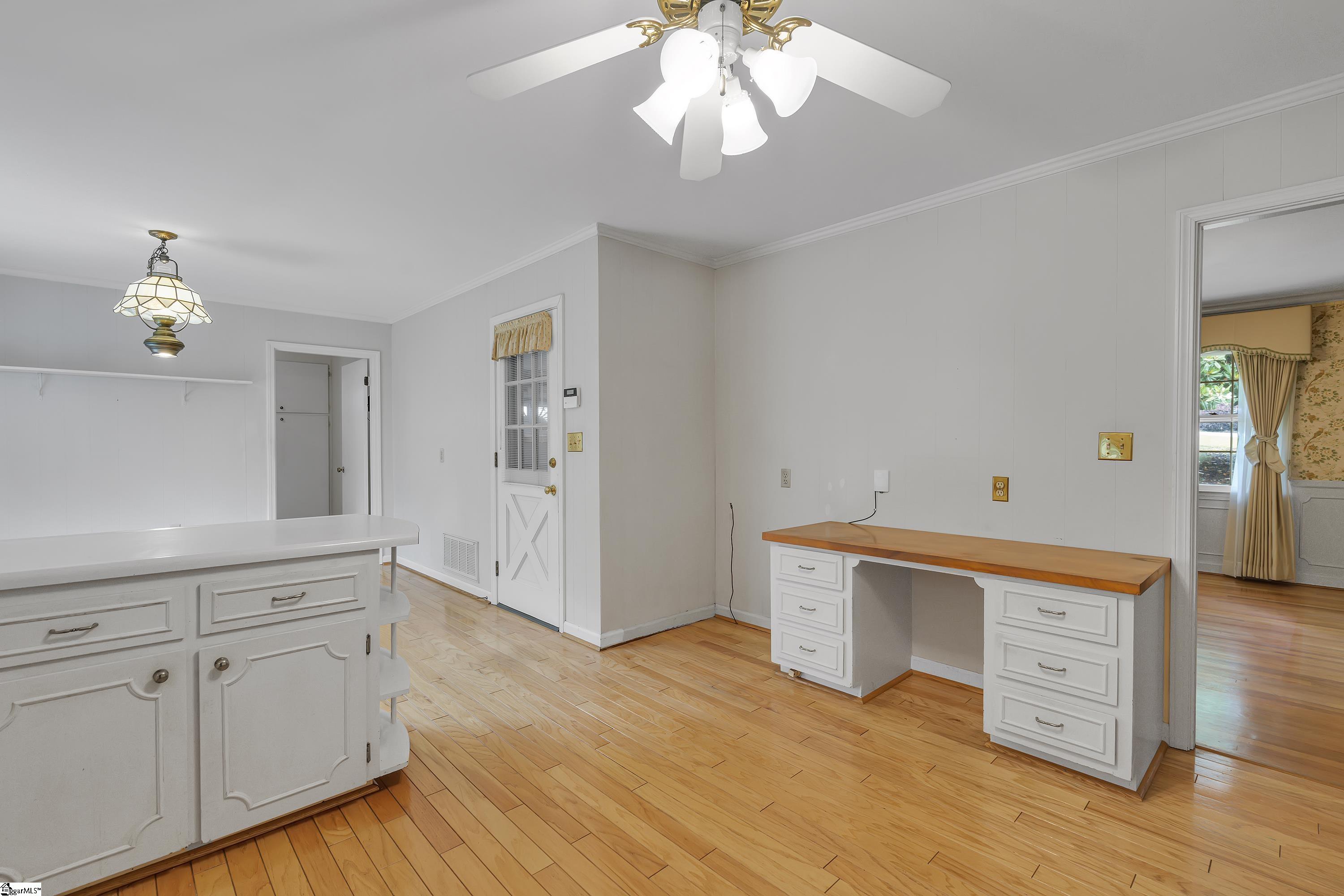 802 Wembley Road Greenville, SC 29607 - Photo 14 of 25
