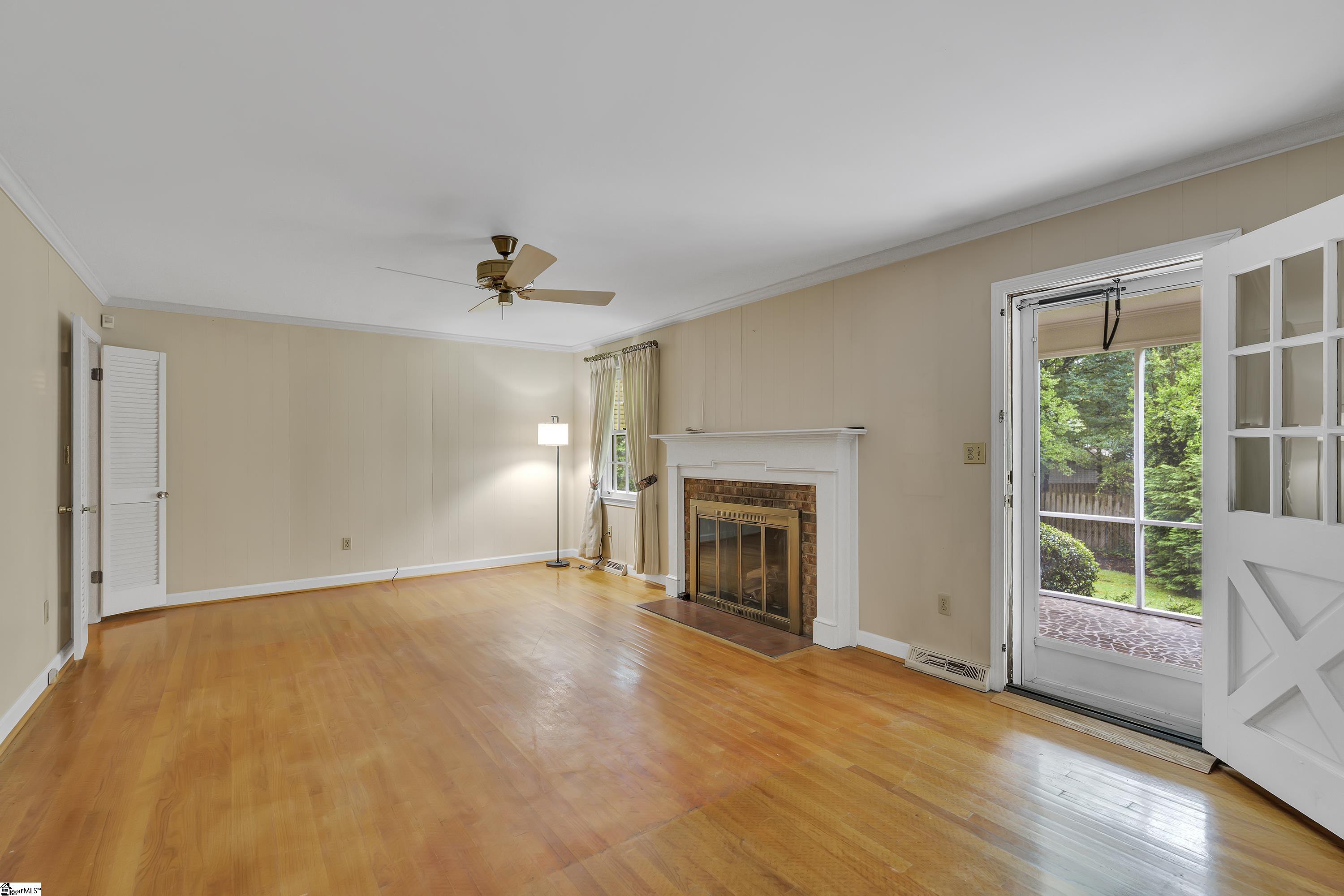 802 Wembley Road Greenville, SC 29607 - Photo 8 of 25