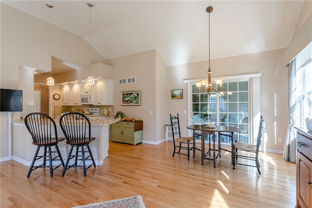 138 Ashbrook Circle Penfield, NY 14580 - Photo 16 of 32