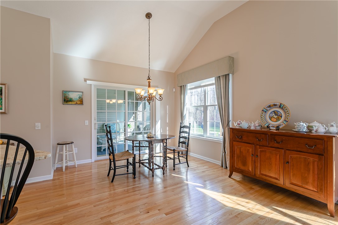 138 Ashbrook Circle Penfield, NY 14580 - Photo 17 of 32