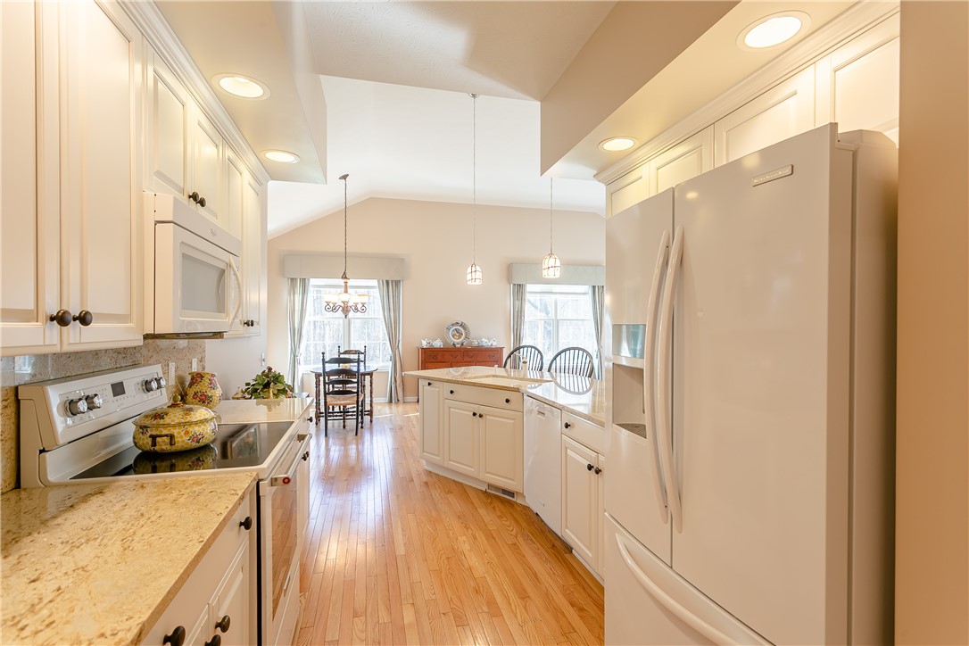 138 Ashbrook Circle Penfield, NY 14580 - Photo 21 of 32