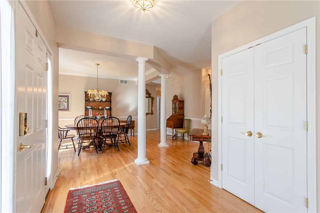 138 Ashbrook Circle Penfield, NY 14580 - Photo 6 of 32