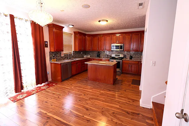 $469,000 | 8186 Stonelick Drive, Avon, IN 46123