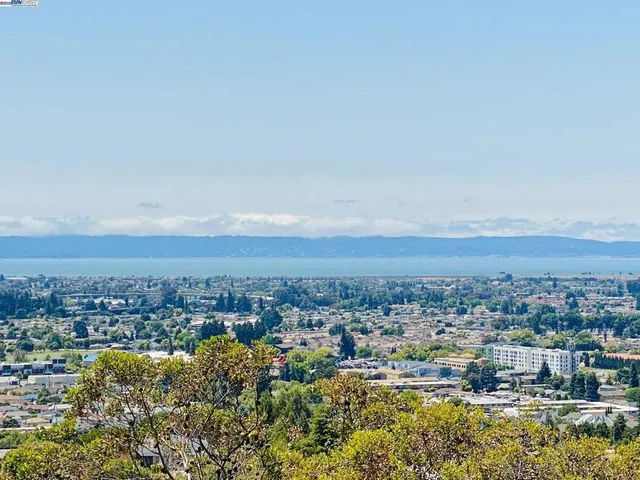 $474,000 | 2505-2505 Miramar Avenue, Unit 122, Castro Valley, CA 94546