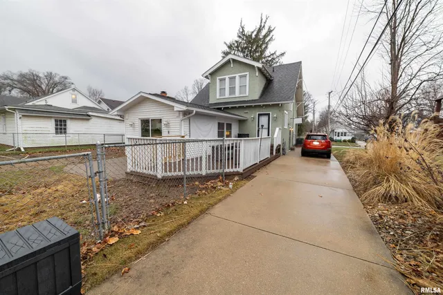 $224,900 | 220 North 22nd Street, Quincy, IL 62301