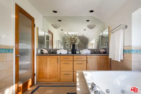 $3,495,000 | 1030 North Kenter Avenue, Los Angeles, CA 90049