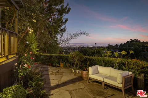 $3,495,000 | 1030 North Kenter Avenue, Los Angeles, CA 90049