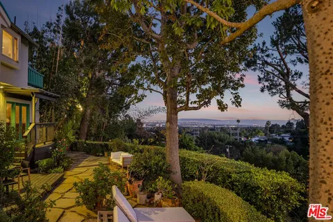 $3,595,000 | 1030 North Kenter Avenue, Los Angeles, CA 90049