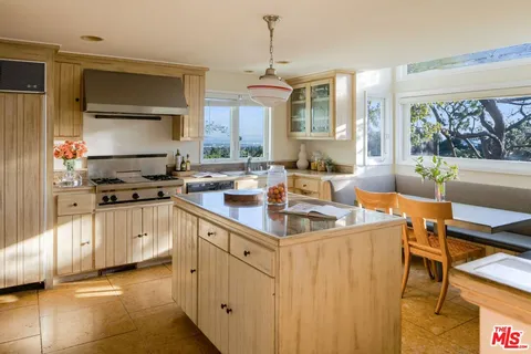 $3,595,000 | 1030 North Kenter Avenue, Los Angeles, CA 90049