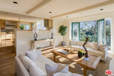 $3,595,000 | 1030 North Kenter Avenue, Los Angeles, CA 90049