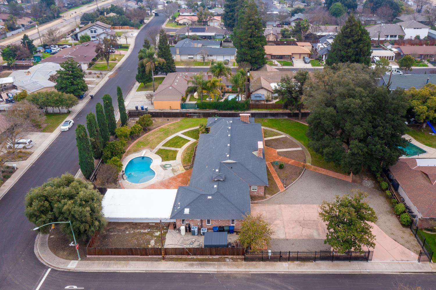 206 Meadow Lane Modesto, CA 95351 - Photo 3 of 39