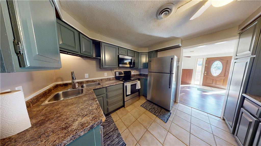 6004 Northeast Amazonia Road St. Joseph, MO 64505 - Photo 9 of 39