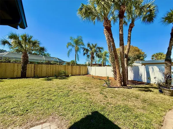 $3,900 | 3930 East Eden Roc Circle, Tampa, FL 33634