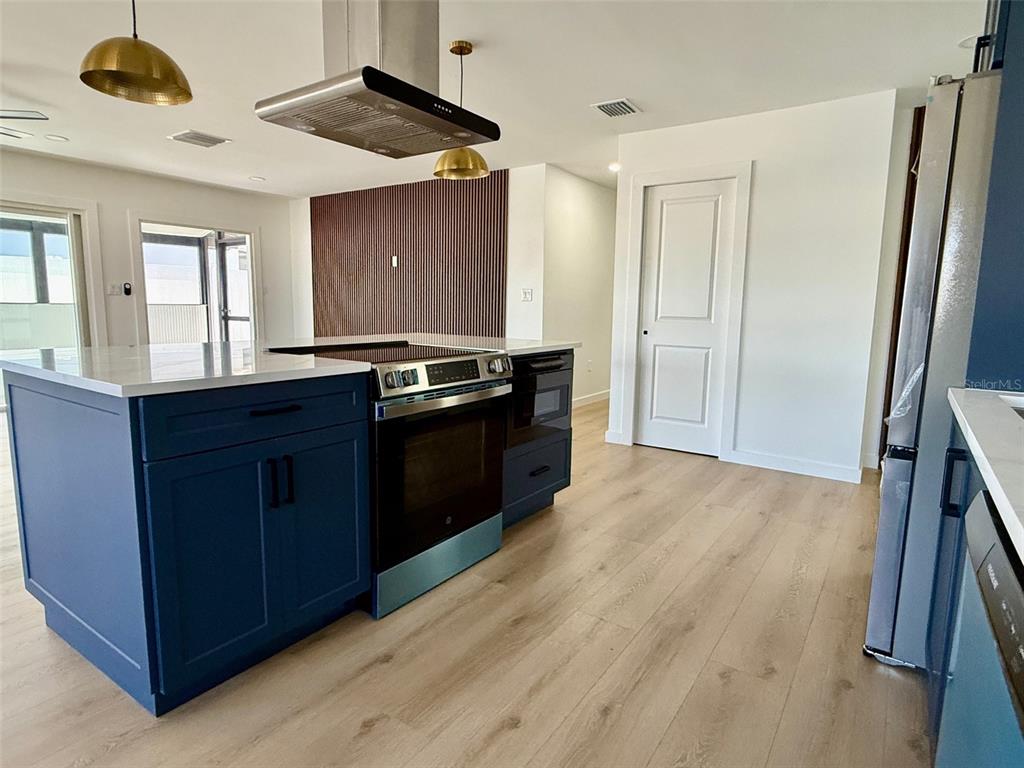 3930 East Eden Roc Circle Tampa, FL 33634 - Photo 6 of 34