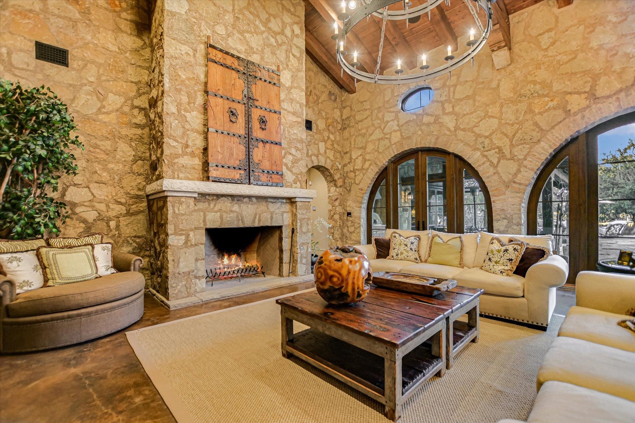 271 La Serena Loop Horseshoe Bay, TX 78657 - Photo 5 of 29