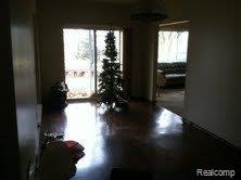 1388 Deerhurst Lane Rochester, MI 48307 - Photo 9 of 19 Deer dining.jpg