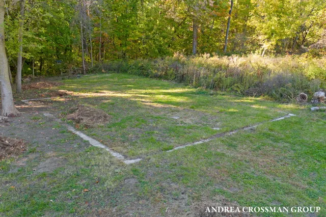 $85,000 | 13665 68th Avenue, Coopersville, MI 49404