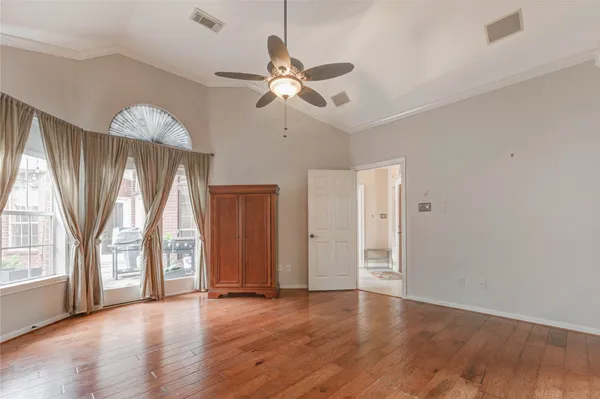 $295,000 | 6909 Tournament Drive, Houston, TX 77069
