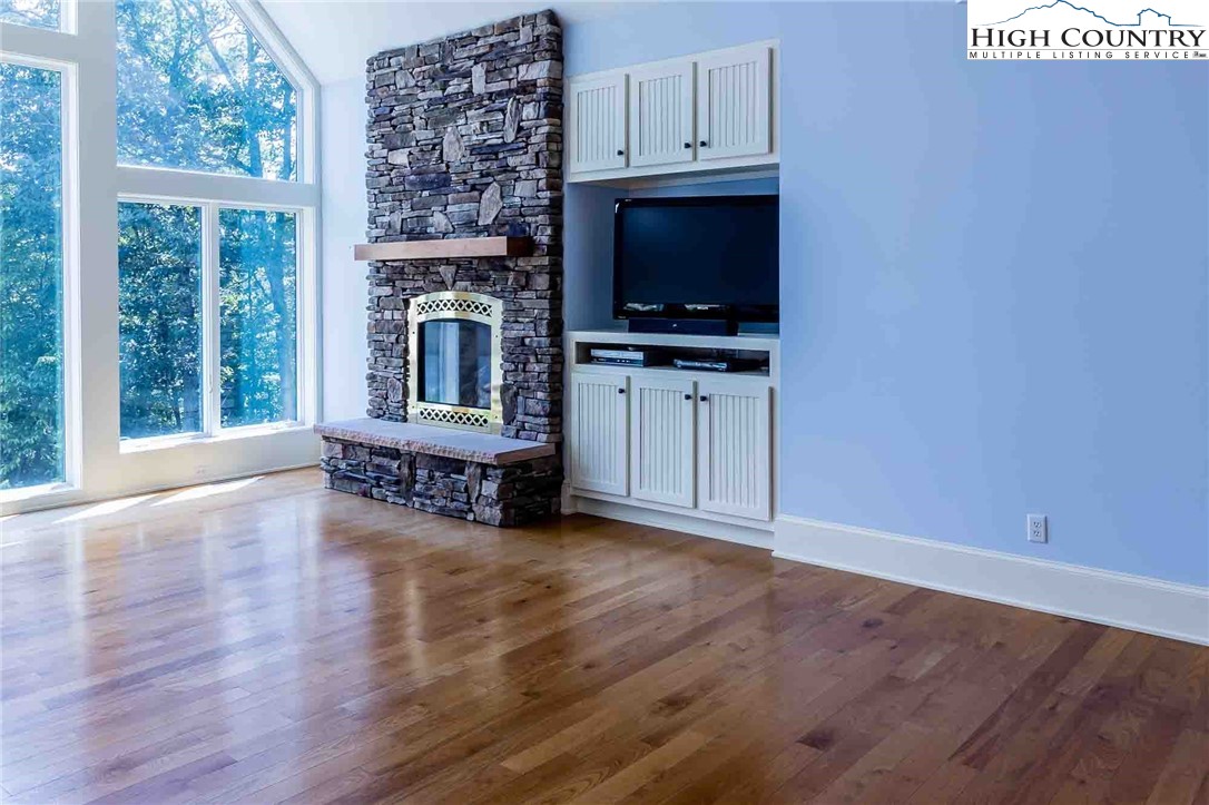 191 Deer Oaks Road Deep Gap, NC 28618 - Photo 11 of 50 Gallery Image 11
