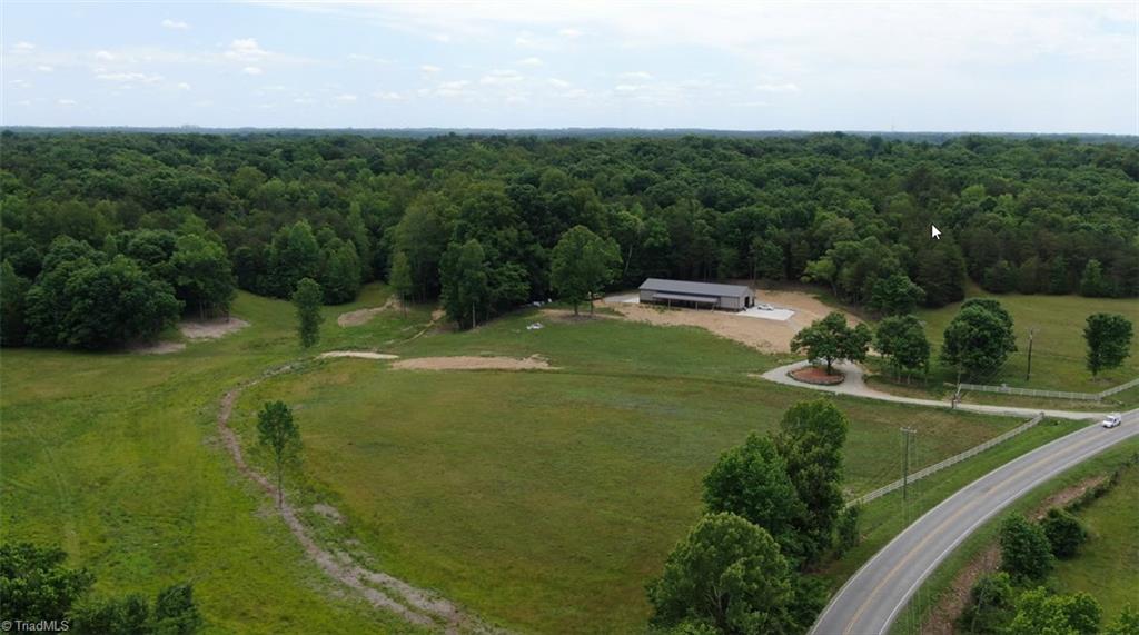 4675 Midway School Road Thomasville, NC 27360 - Photo 2 of 11