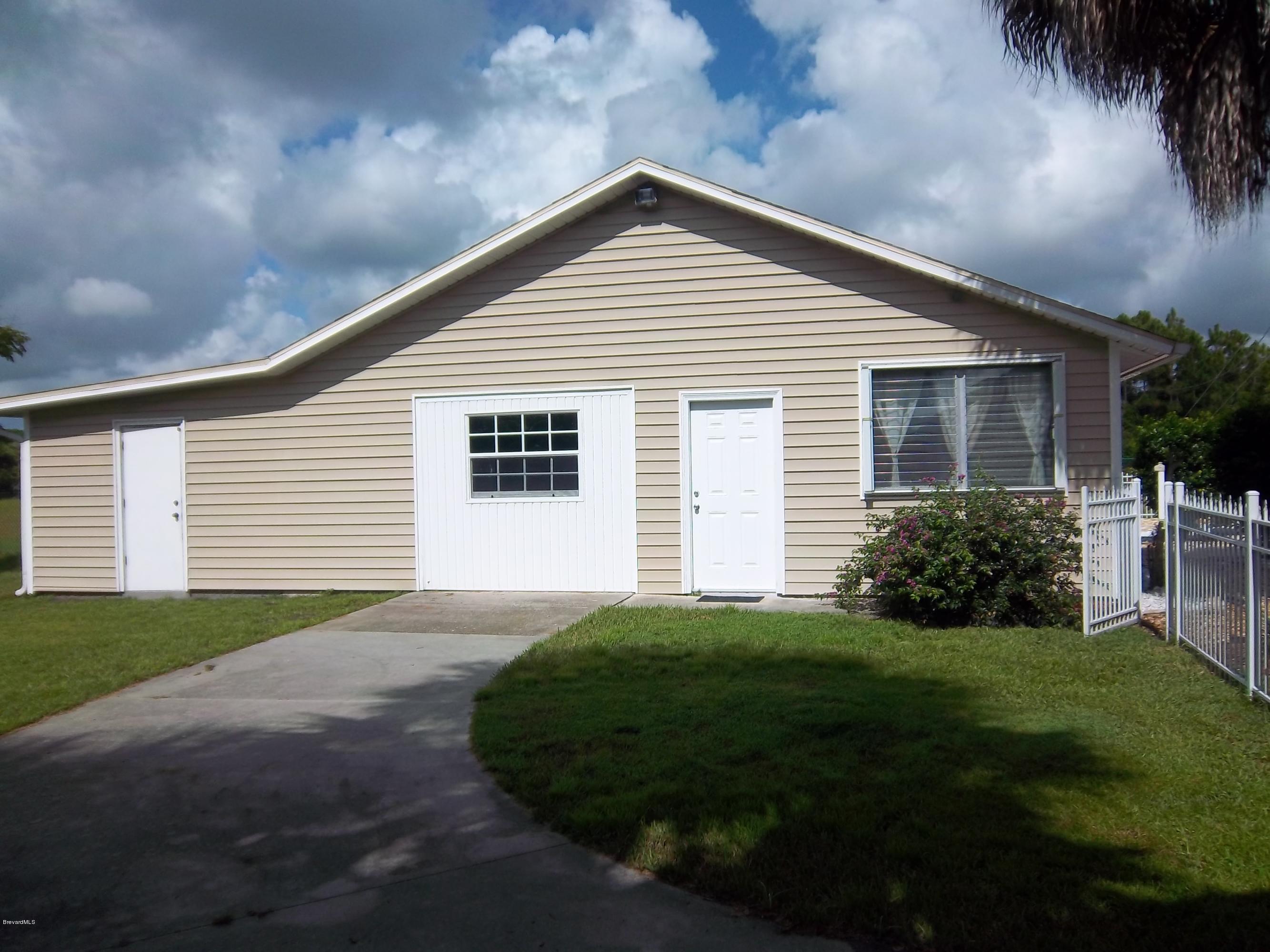 3695 Grant Road Grant Valkaria, FL 32949 - Photo 28 of 44 Guest House View #2
