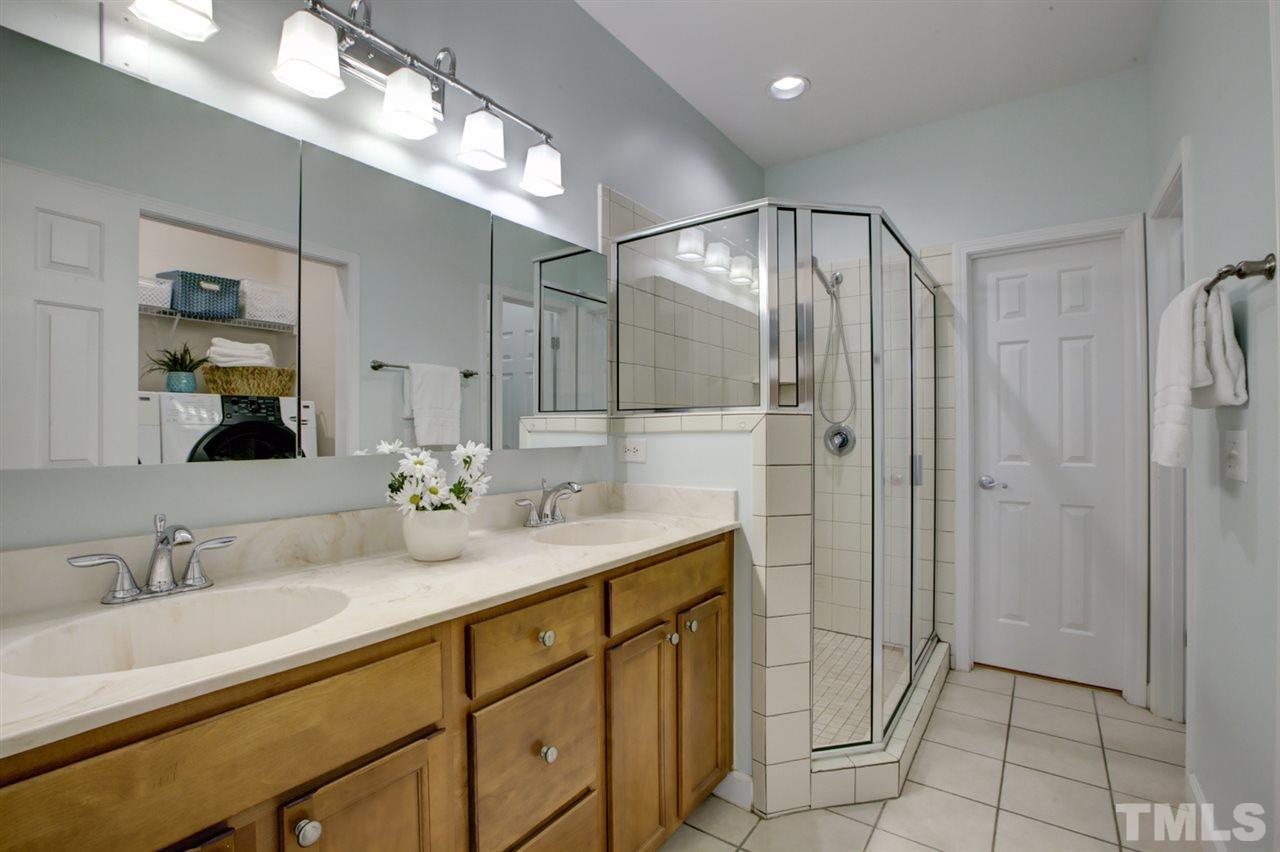 8006 Thrush Ridge Lane Raleigh, NC 27615 - Photo 14 of 30 Gallery Image 14