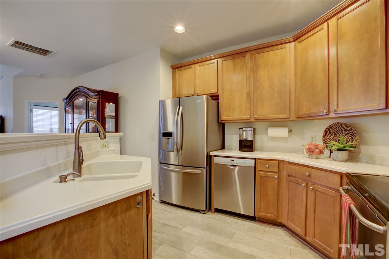 8006 Thrush Ridge Lane Raleigh, NC 27615 - Photo 4 of 30 Gallery Image 4