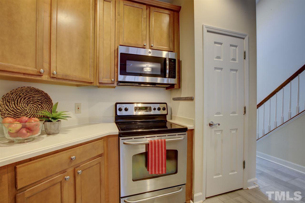 8006 Thrush Ridge Lane Raleigh, NC 27615 - Photo 5 of 30 Gallery Image 5