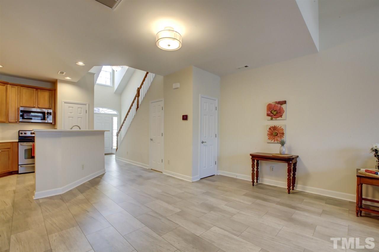 8006 Thrush Ridge Lane Raleigh, NC 27615 - Photo 8 of 30 Gallery Image 8