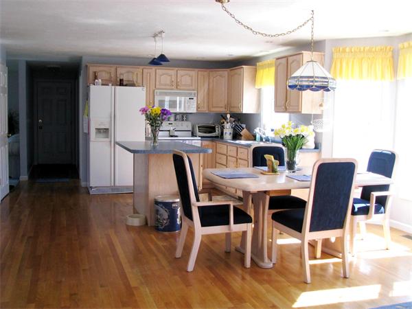 11 Painted Post Road Groton, MA 01450 - Photo 3 of 16 Gallery Image 3