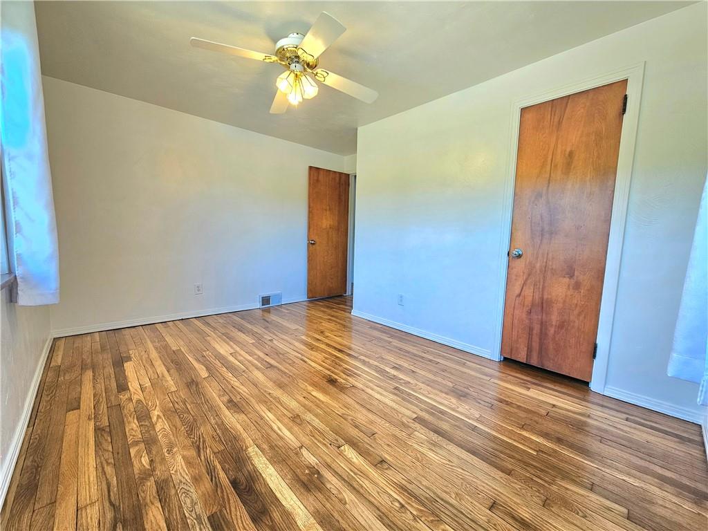 5735 Library Road Bethel Park, PA 15102 - Photo 17 of 30 Gallery Image 17