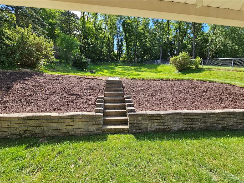5735 Library Road Bethel Park, PA 15102 - Photo 7 of 30 Gallery Image 7