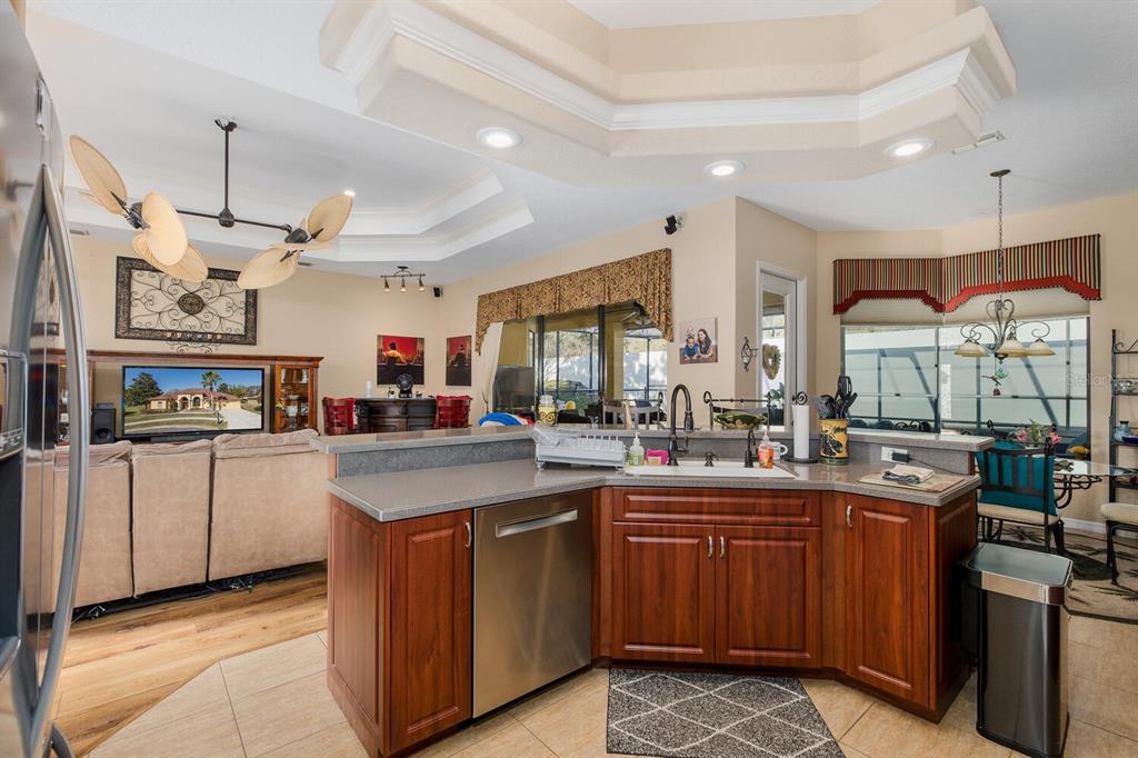 427 Archway Drive Spring Hill, FL 34608 - Photo 22 of 68 a kitchen with lots of counter top space