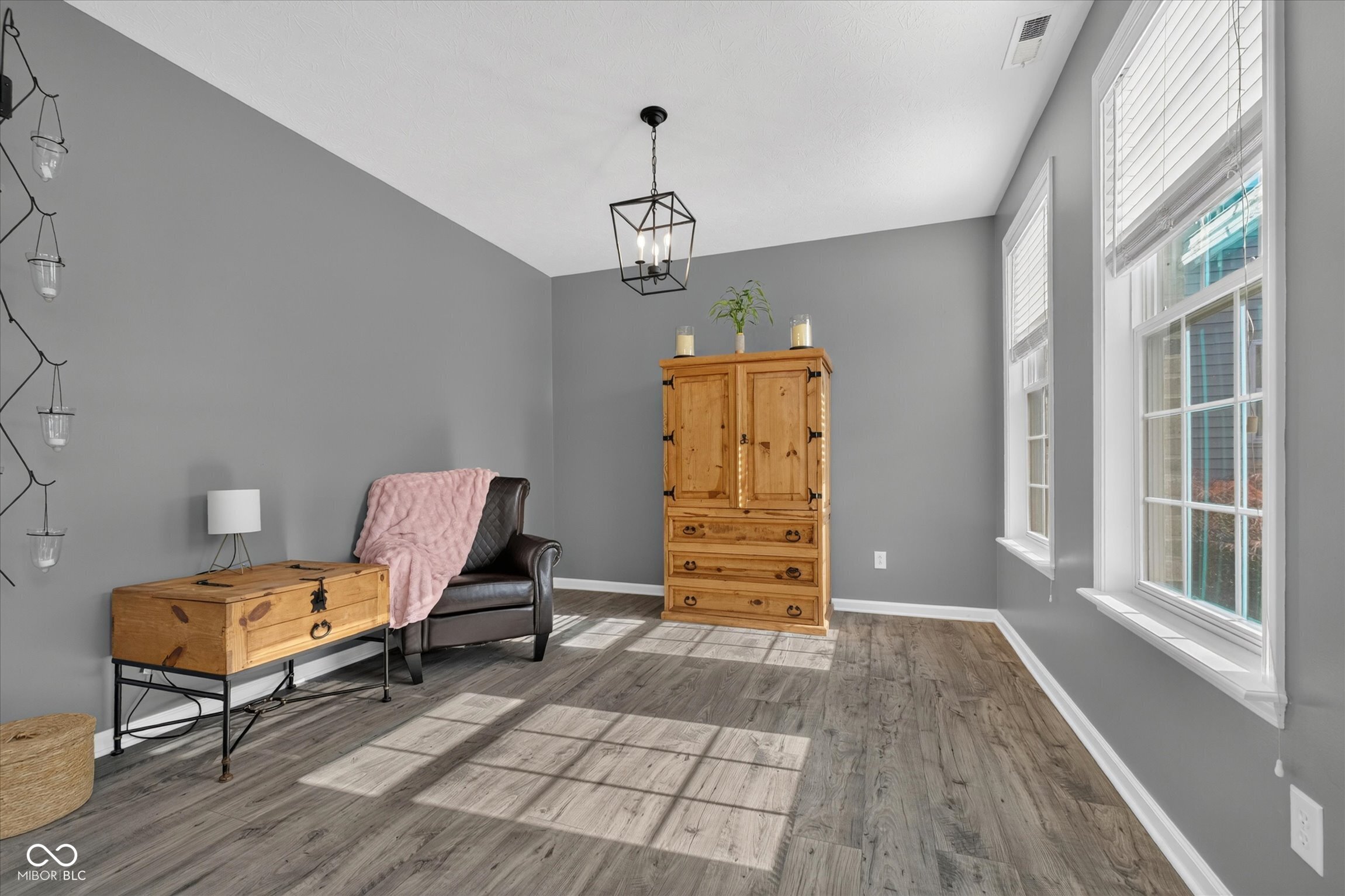 12160 Wolverton Way Fishers, IN 46037 - Photo 3 of 47