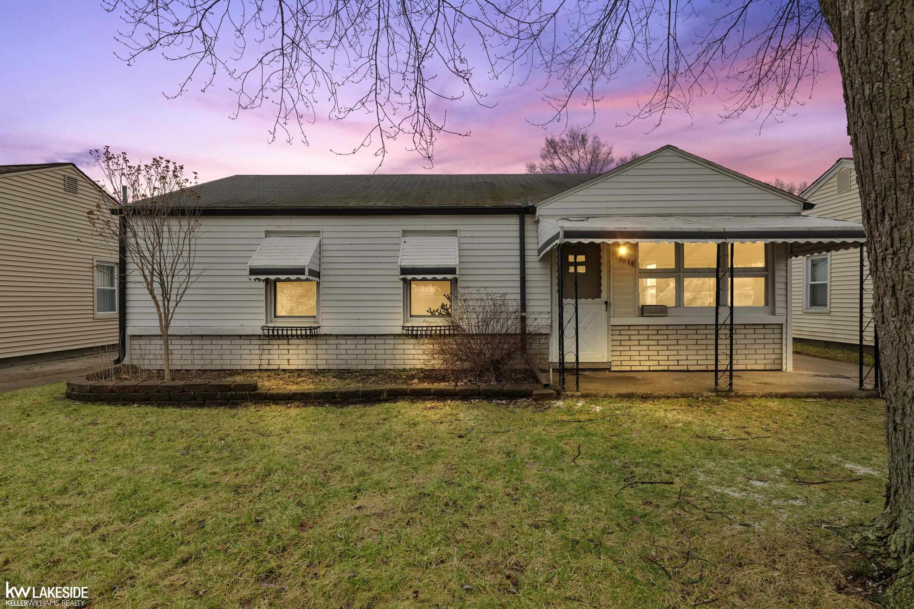 25816 Rosenbusch Boulevard Warren, MI 48089 - Photo 1 of 31