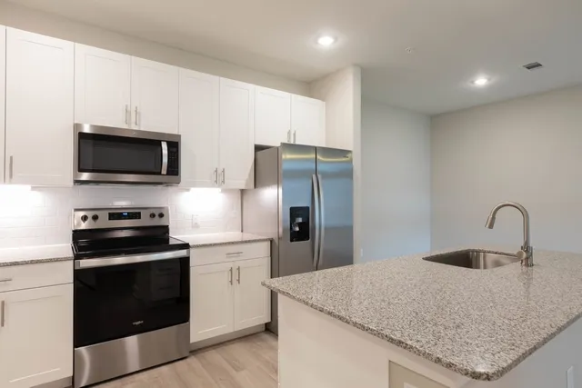 $1,460 | 5131 Williams Way Boulevard, Unit 2109, Richmond, TX 77469